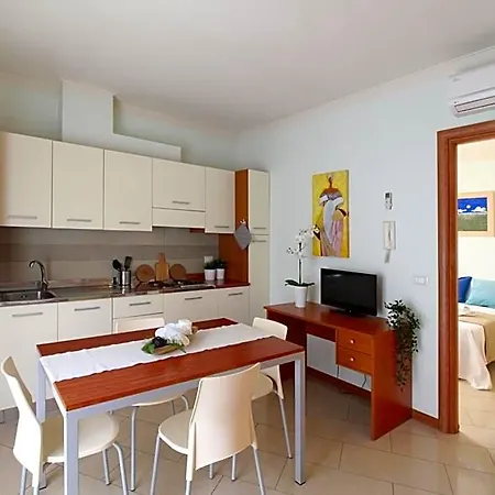 Altamarea Hotel 4*