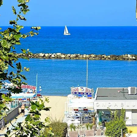 Altamarea Hotel 4*