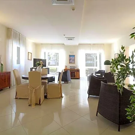 Hotel Altamarea 4*